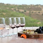 Apartment #107 1br Ocean View Pool & Relax Area